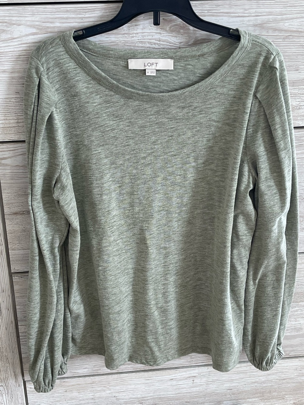 LOFT Heathered Sage Green Long Sleeve Lightweight Tee Medium
